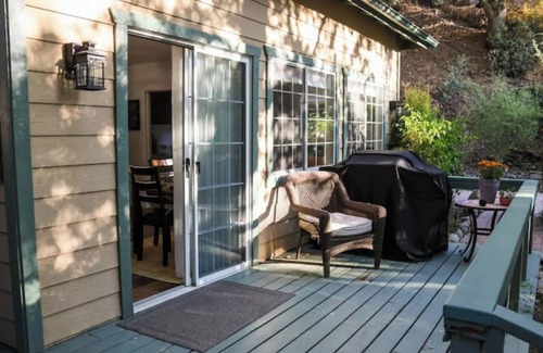 Silverado Casa | Charming cabin getaway in tranquil Silverado Canyon in the Santa Ana Mountains