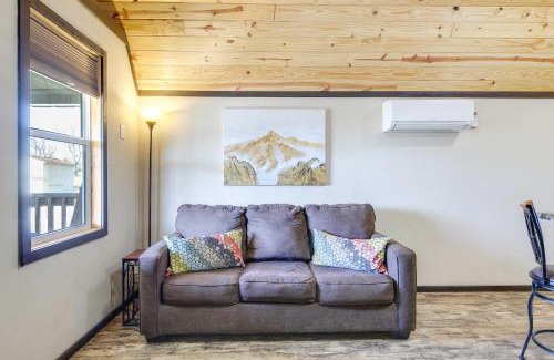 Newport Casa | Charming Cabin Near Great Smoky Mountains!