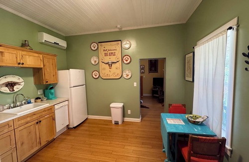 Bisbee Casa | Charming casita in Historic Brewery Gulch walking distance to everything!