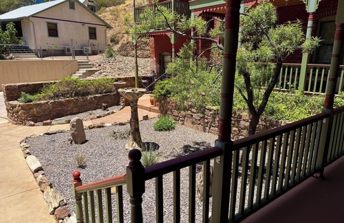 Bisbee Casa | Charming casita in Historic Brewery Gulch walking distance to everything!