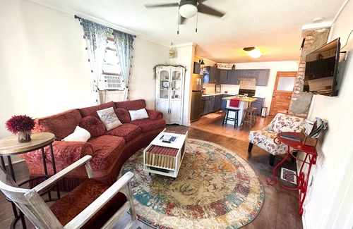 Rapid City Casa | Charming Centennial Cottage-Downtown!