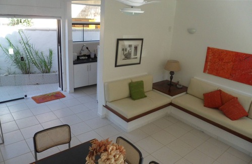 Joao Fernandes Casa | Encantador chalet en João Fernandes, comunidad cerrada y cerca de la playa.