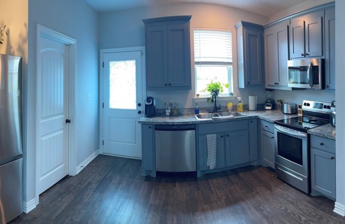 Denison Casa | Charming, Chic & Elegant! Denison