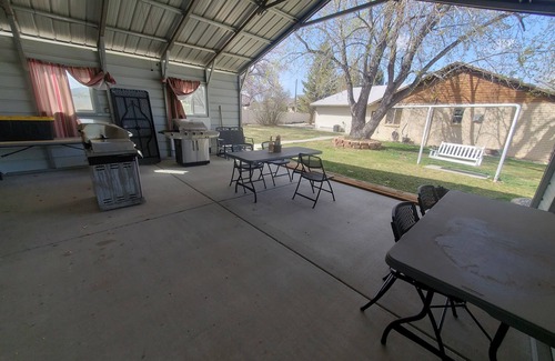 Lapoint Casa | Charming, Clean, and Well Cared For "Ashley's Place"