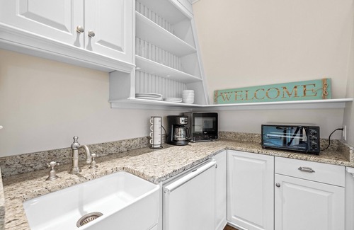 Kennebunk Apartamento | Charming Coastal Loft