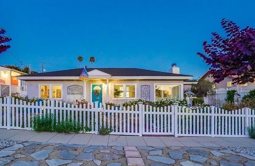 Coastal San Pedro Casa | Charming Coastal San Pedro Home