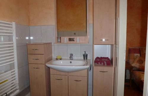 Villafans Cama Y Desayuno | Habitación con Encanto y Confort, Wifi, Chimenea, en Valle de Ognon