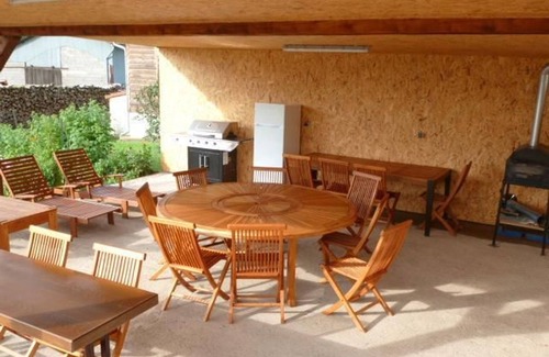 Villafans Cama Y Desayuno | Habitación con Encanto y Confort, Wifi, Chimenea, en Valle de Ognon