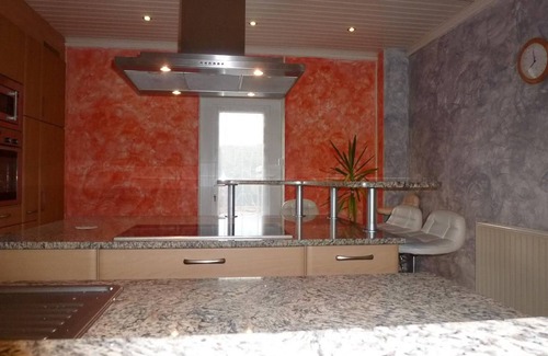 Villafans Cama Y Desayuno | Habitación con Encanto y Confort, Wifi, Chimenea, en Valle de Ognon