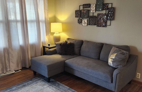 Wichita Casa | Charming comfortable Mid- term 2-bedroom house with WiFi, Wichita