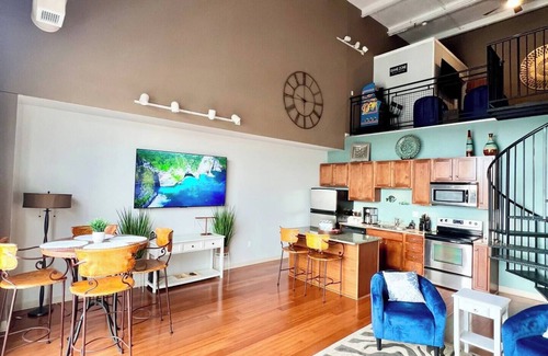 Sandusky Condominio | Charming Condo Downtown By Cedar Point Sport Force