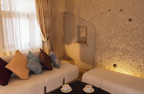 Uchisar Apartamento | Charming Corner Cave Suite 103