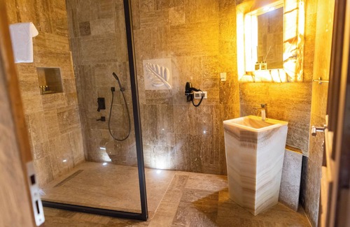 Uchisar Apartamento | Charming Corner Cave Suite 103