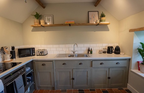 Chipping Norton Cabaña | Charming Cotswold Cottage in a private setting