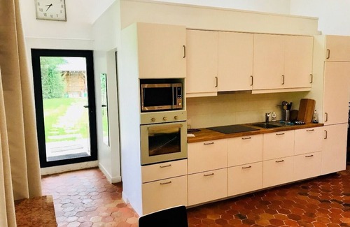 Essomes-sur-Marne Cabaña | encantadora casa de campo al pie de una abadía del siglo 13