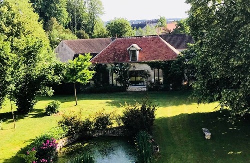 Essomes-sur-Marne Cabaña | encantadora casa de campo al pie de una abadía del siglo 13