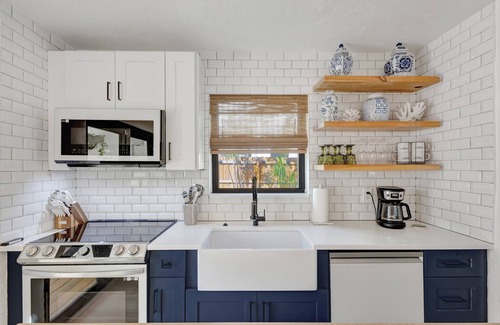 Southwest Cabaña | Charming cottage in the heart of West Palm Beach