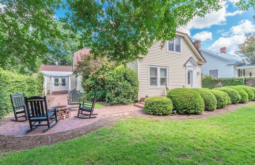 Aiken Cabaña | Charming cottage in Downtown Aiken