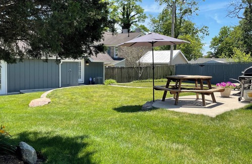 Waynesville Cabaña | Charming cottage in Historic Waynesville