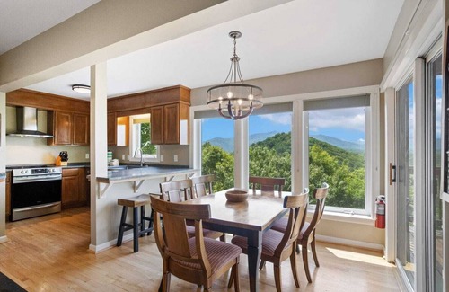 Blowing Rock Cabina | Charming Cottage near Downtown