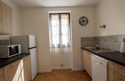 Domme Cabaña | Casa rústica de 2 habitaciones con wifi, terraza y vistas increíbles cerca de Domme