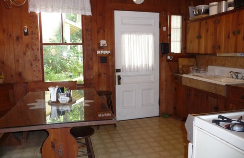 Mirror Lake Cabaña | Cottage con Encanto en Mirror Lake, Tuftonboro, NH, a orillas del lago, $ 1,550 / 1,200 semanas.