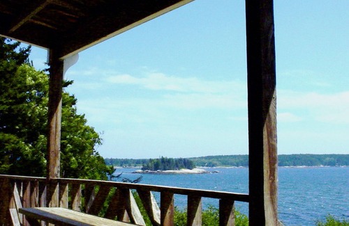 Friendship Cabaña | Encantadora casa de campo con vistas a las islas de la bahía de Muscongus