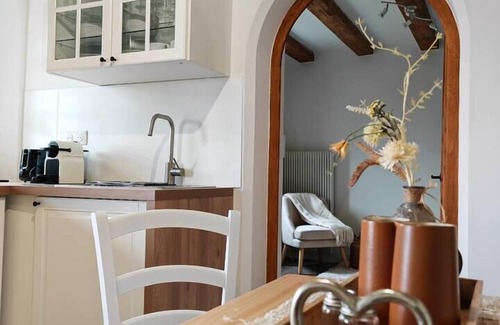 Gex Casa | Charming Cottage w/Scenic Views, Garden, Barbecue & Fire Pit. Pet Friendly!