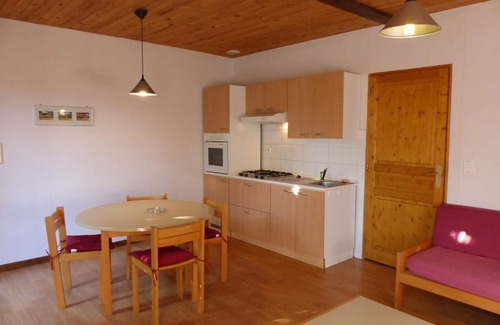 La Chabanne Cabaña | Acogedora casa rural con terraza, bar, restaurante y actividades al aire libre en Montaña Bourbonnaise