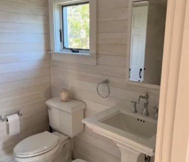 North Truro Casa | Charming Cottage with Amazing Views