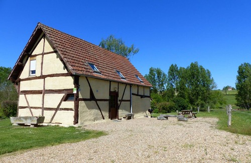 Diou Cabaña | Casa de campo con piscina, jardín y cerca de puntos turísticos