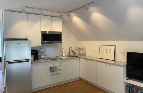 Roxbury Apartamento | Charming Country Loft in Roxbury—Private & Serene! Escape to Litchfield Hills!