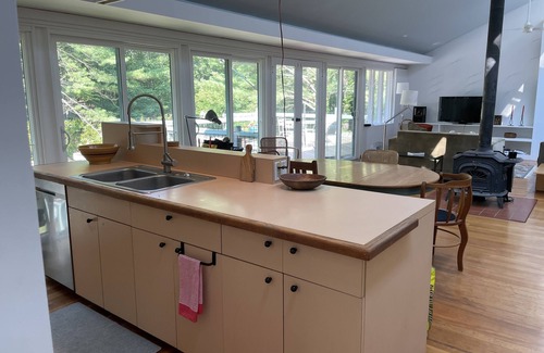 Clinton Casa | Charming country retreat. Minutes away from the beach. A perfect getaway!