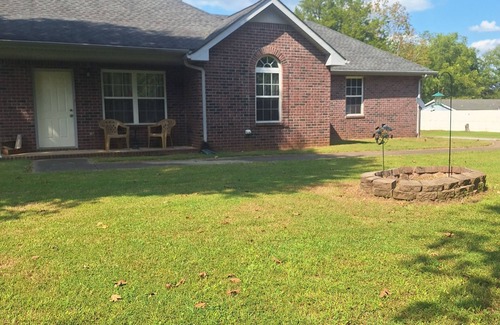 Smyrna Casa | Charming Country yet close to all 3-bedroom house with AC, WiFi in lovely Smyrna