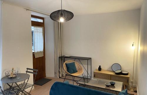 Palaiseau Apartamento | Charming Cozy Cottage Palaiseau Center