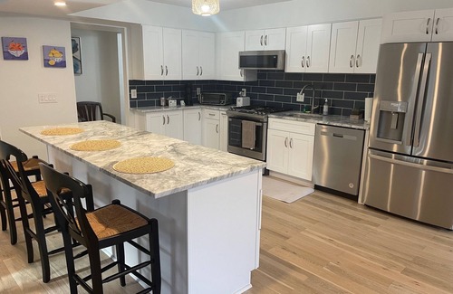 Columbia Condominio | Charming Cozy Modern 2-Bedroom condo