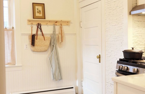 Queensbury Casa | Charming Designer-Owned 1930's Bungalow