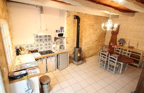 Couze-et-Saint-Front Casa | Encantadora casa independiente con patio Wifi Pueblo medieval Río Dordoña