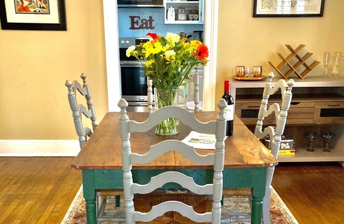 Aiken Casa | Charming downtown Aiken cottage close to restaurants and equestrian events!