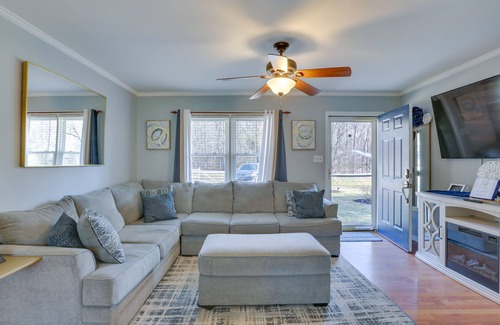 Cascade Casa | Charming Eden Home w/ Furnished Deck & Fire Pit!