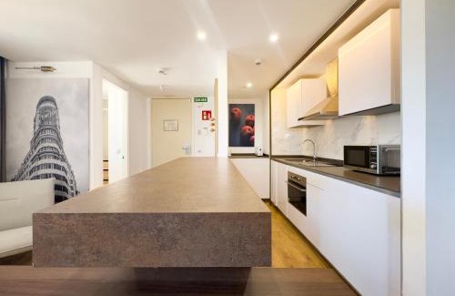 Castillejos Apartamento | Charming Eurobuilding 2 Splendid Madrid - Apartamento para 4