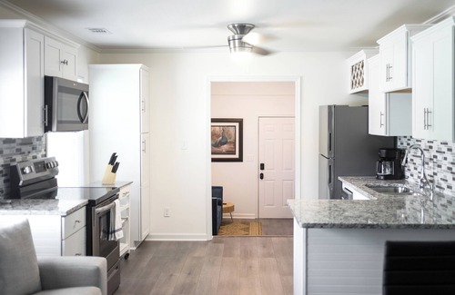 Church Street Casa | Charming family friendly 3-bedroom home in Atlanta with monthly specials