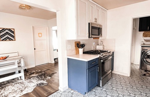 Harbor Casa | Charming family home in quiet and cozy Lakewood.