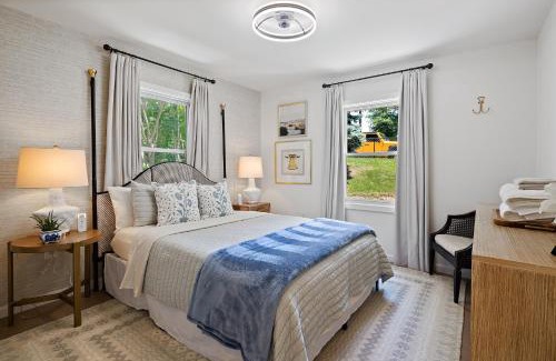 Jefferson Manor Casa | Charming Family Home Sleeps 8 near DC, Historic Old Town VA, & National Harbor