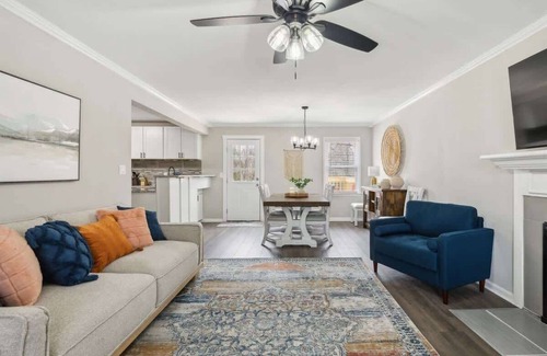 Madison Casa | Charming Farmhouse Retreat in Madison, AL