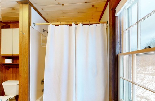 Stowe Hollow Casa | Charming farmhouse with mountain views, a fireplace, and deck - dog-friendly