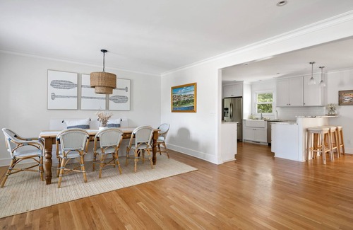 Charleston Cabaña | Charming Fort Sumter Cottage