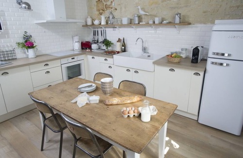 Port-en-Bessin-Huppain Apartamento | Encantador apartamento en el corazón de un pequeño puerto pesquero de Normandía 2 noches