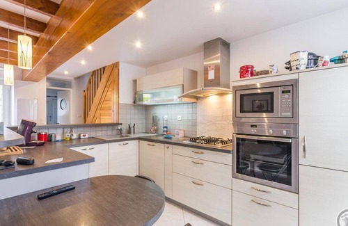 Saint-Vaast-la-Hougue Cabaña | Casa acogedora con patio, cerca del puerto de Saint-Vaast-la-Hougue, ¡ideal para explorar a pie!