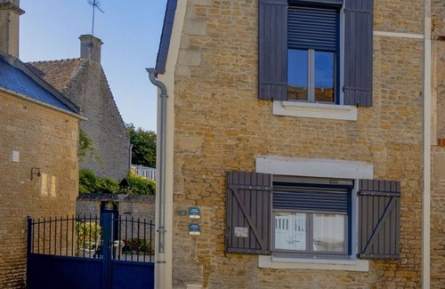 Bernieres-sur-Mer Casa | Charming furnished apartment, Normandy coast, 400m from the beach
